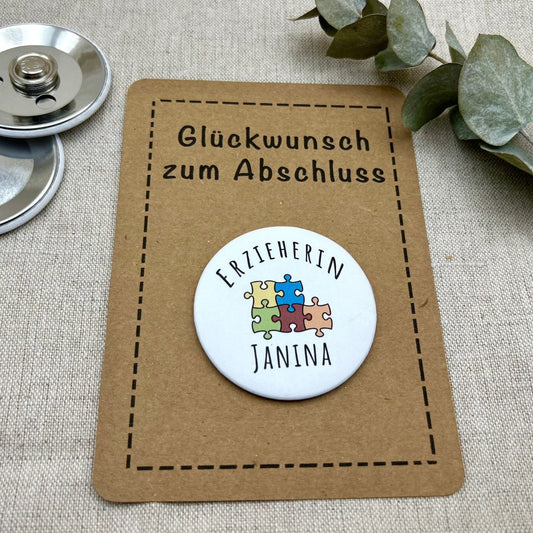 Namensschild Erzieherin PERSONALISIERT &  mit Geschenkkarte nach Wahl