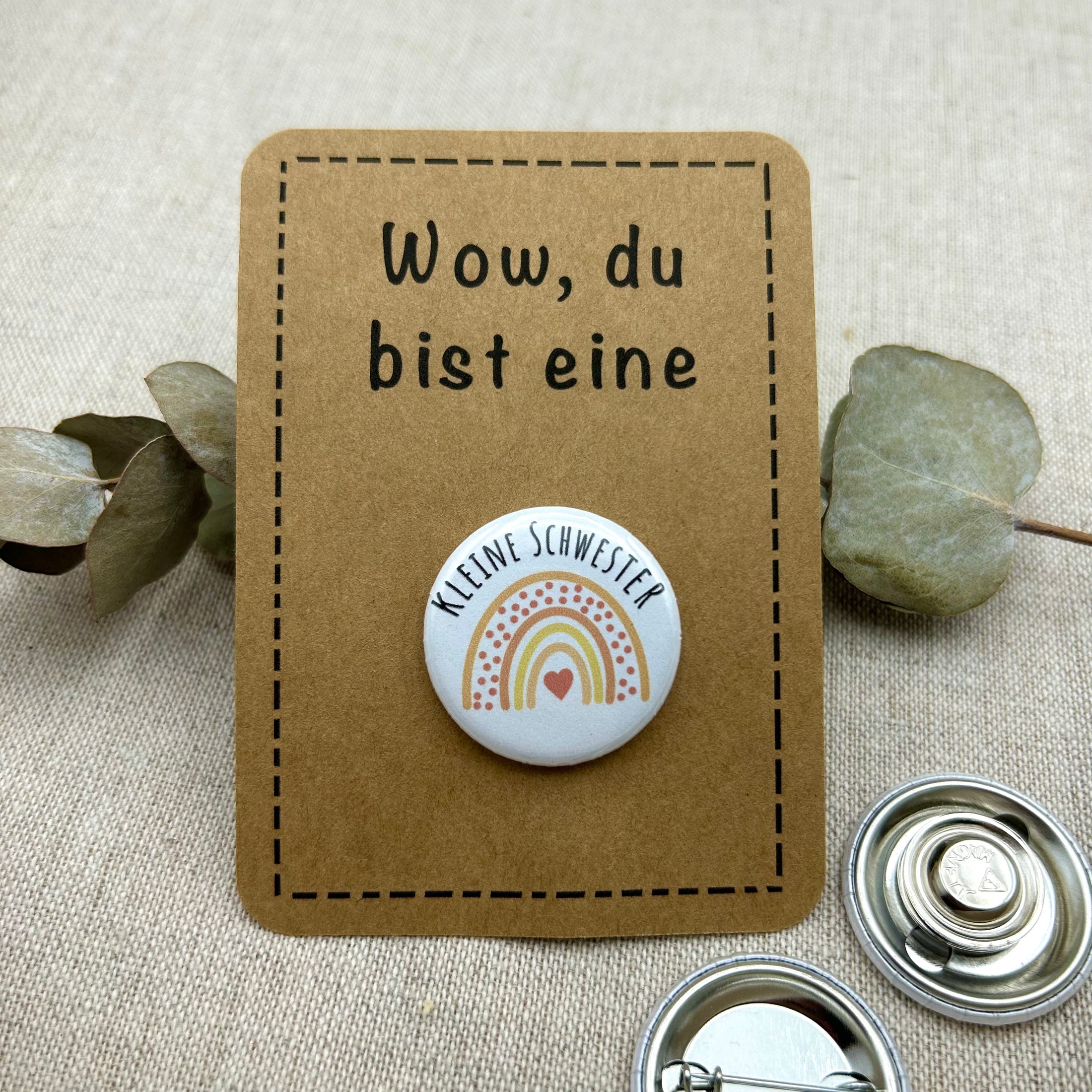 Anstecker kleine Schwester GELB Regenbogen