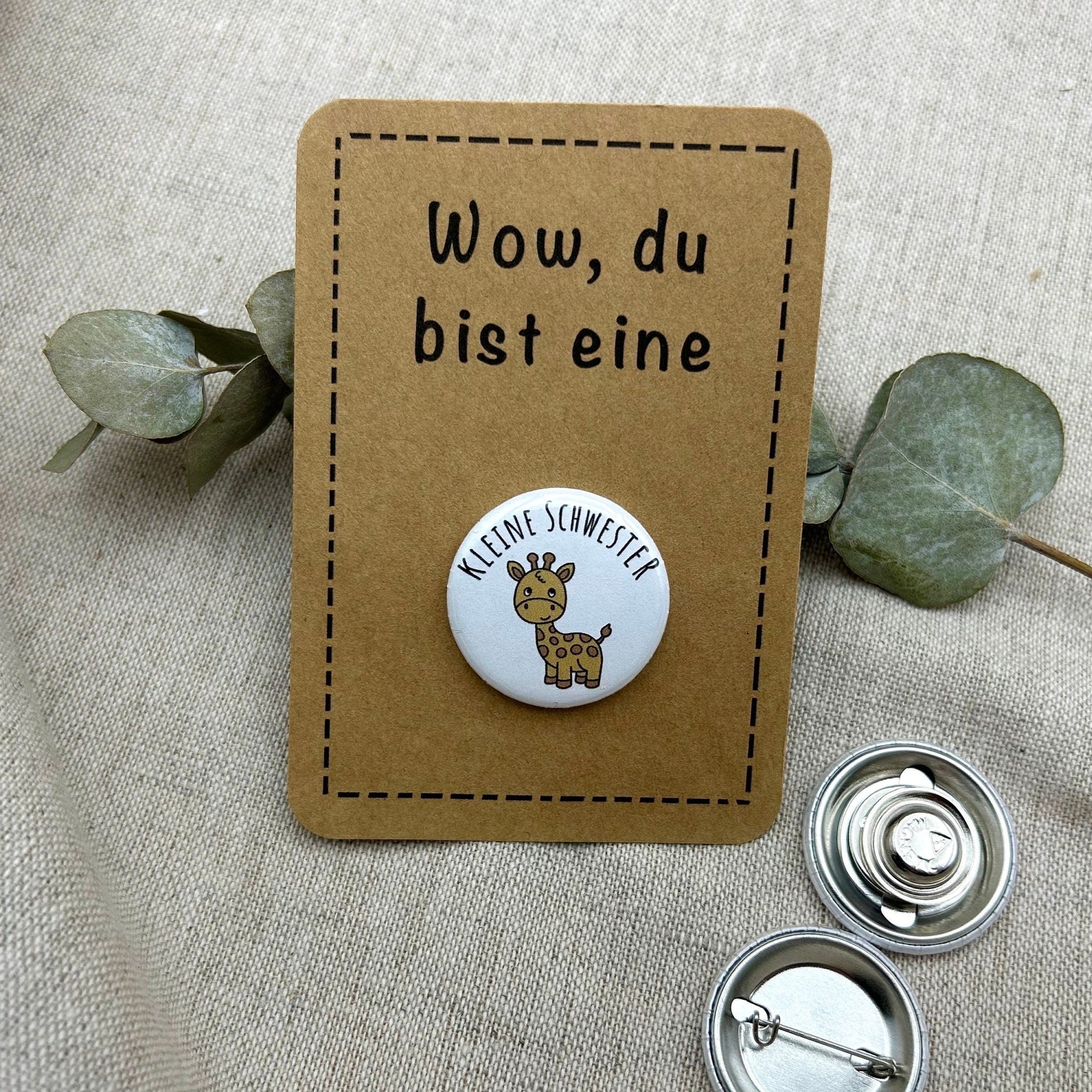 Anstecker kleine Schwester GIRAFFE
